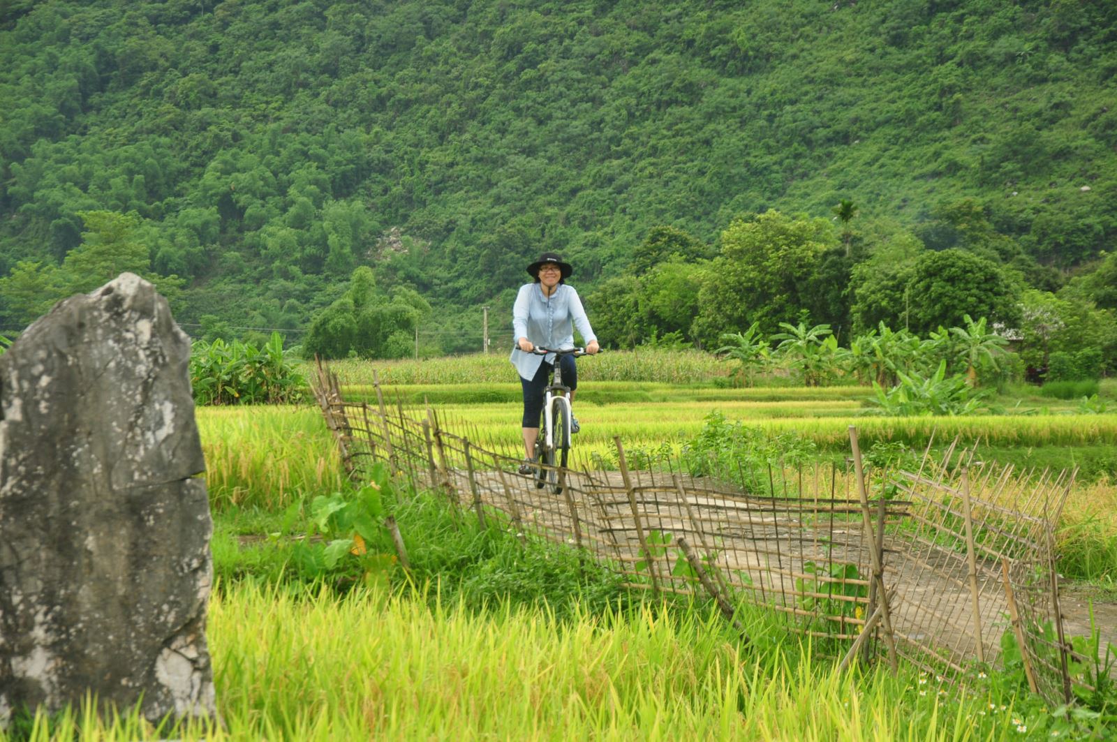 cycling_in_pu_luong_vietnam