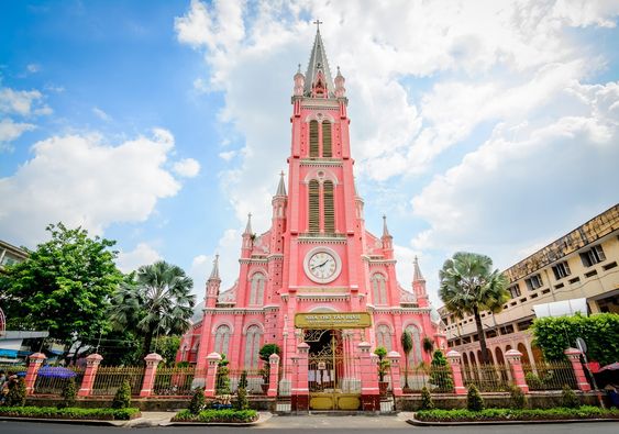 tan_dinh_pink_church_vietnam